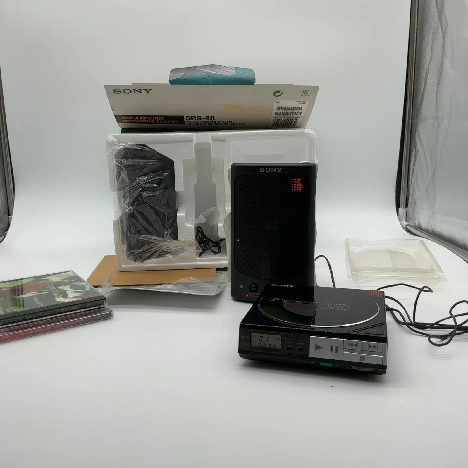 Vintage Sony Discman CD Player & SRS-48 Speakers