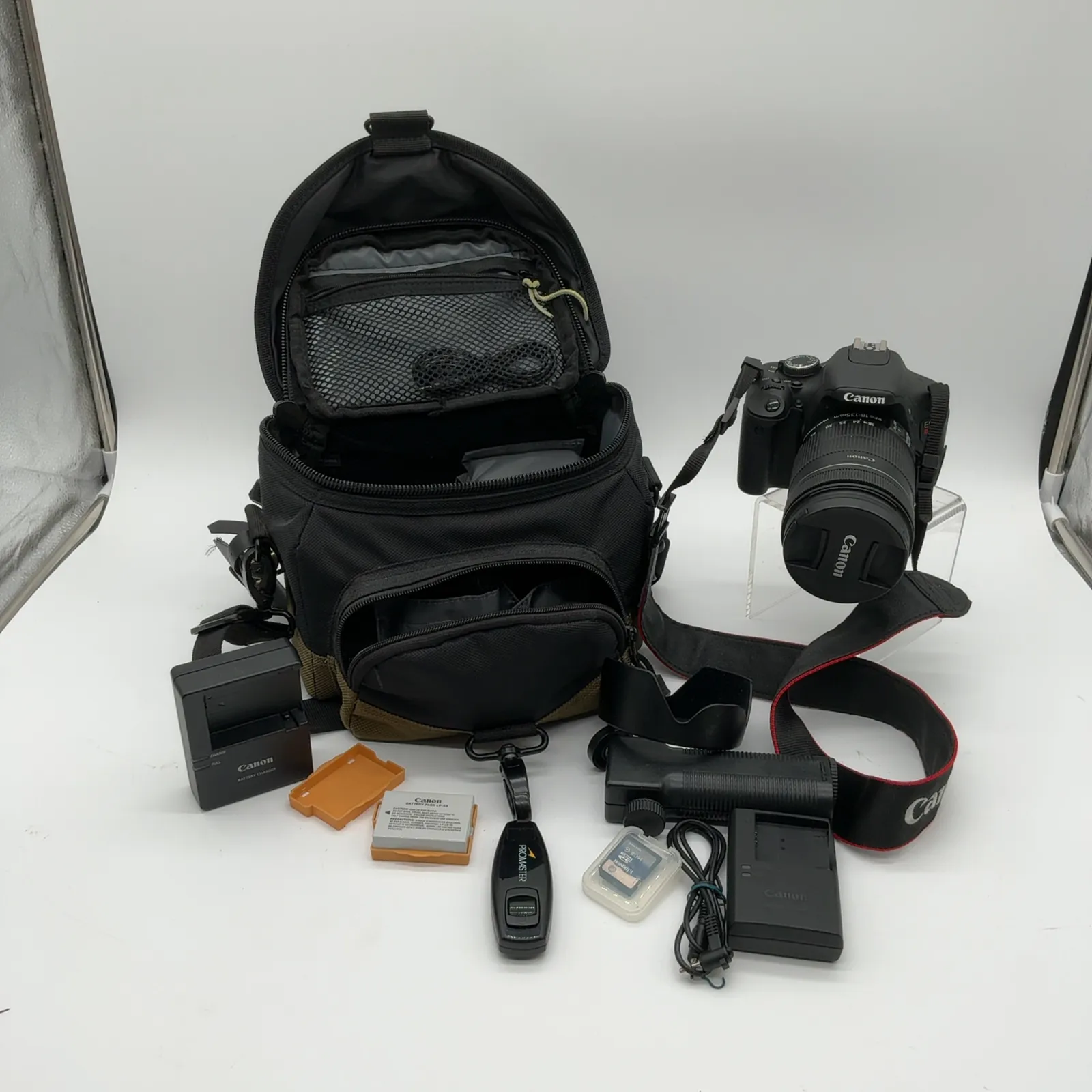 Canon Rebel T3i DSLR With EF-S 18-135mm IS Lens