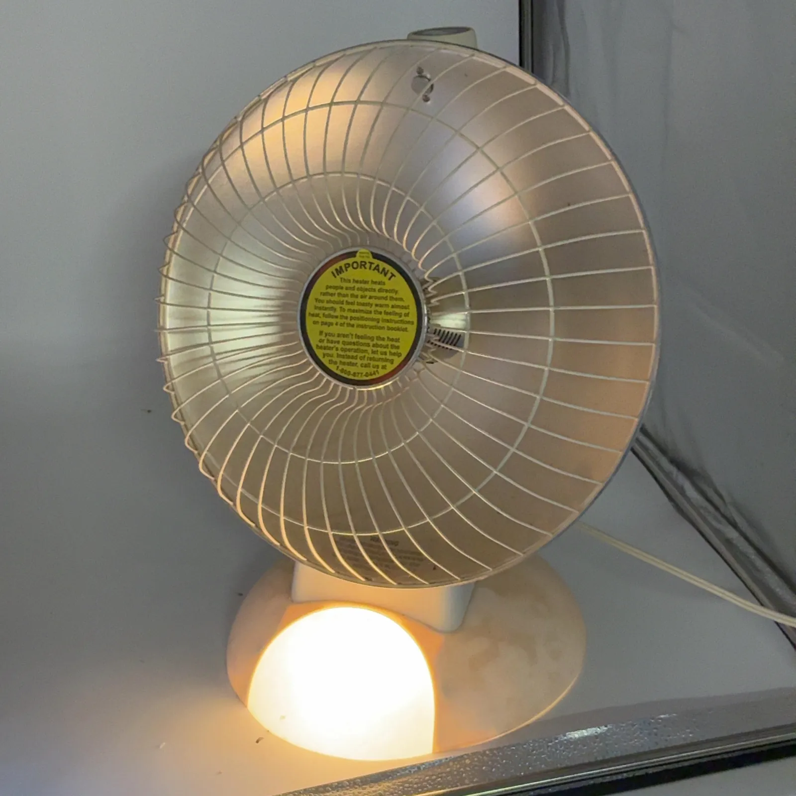 Presto HeatDish Parabolic Radiant Electric Heater