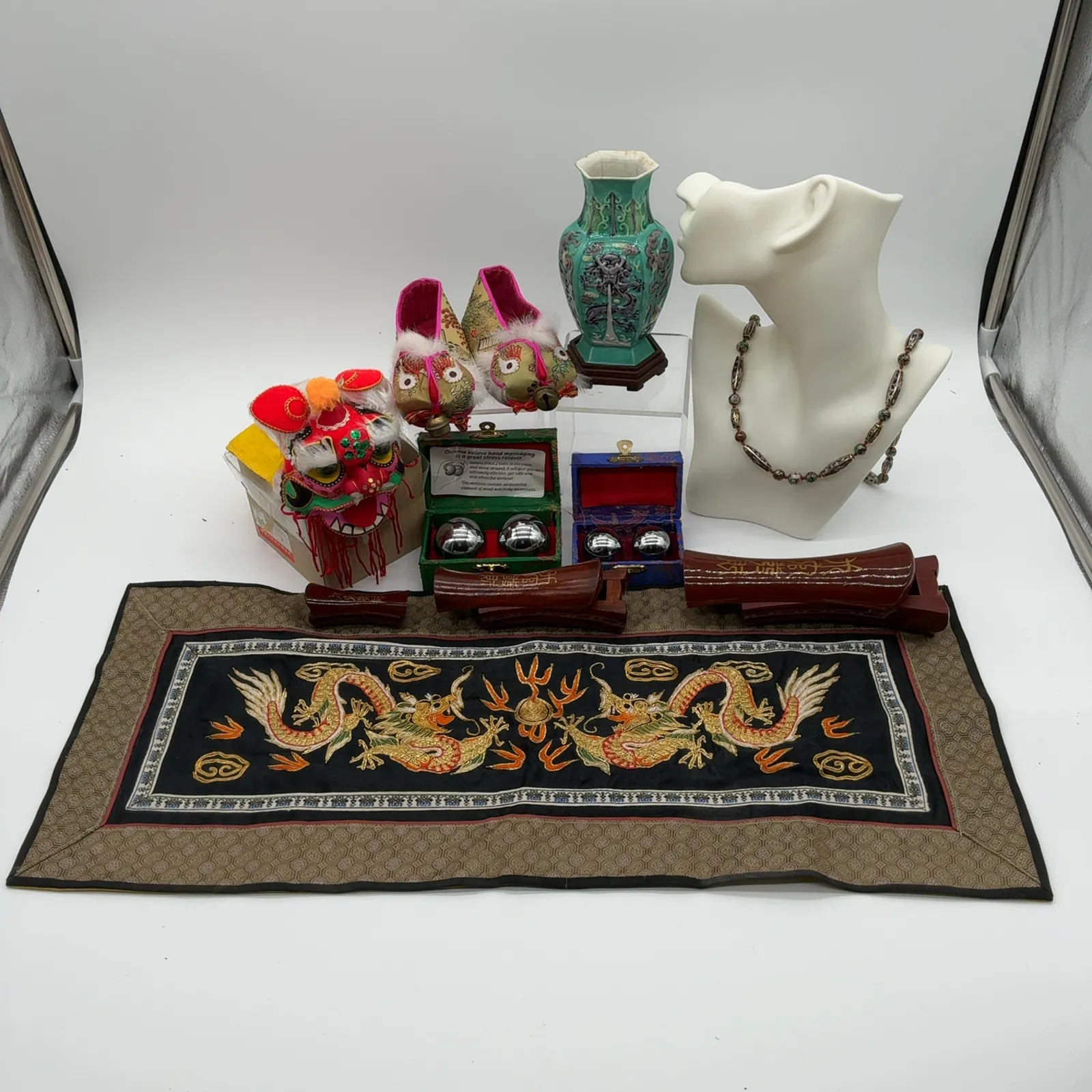 Chinese Dragon Decor, Vase, Baoding Balls and Jewelry