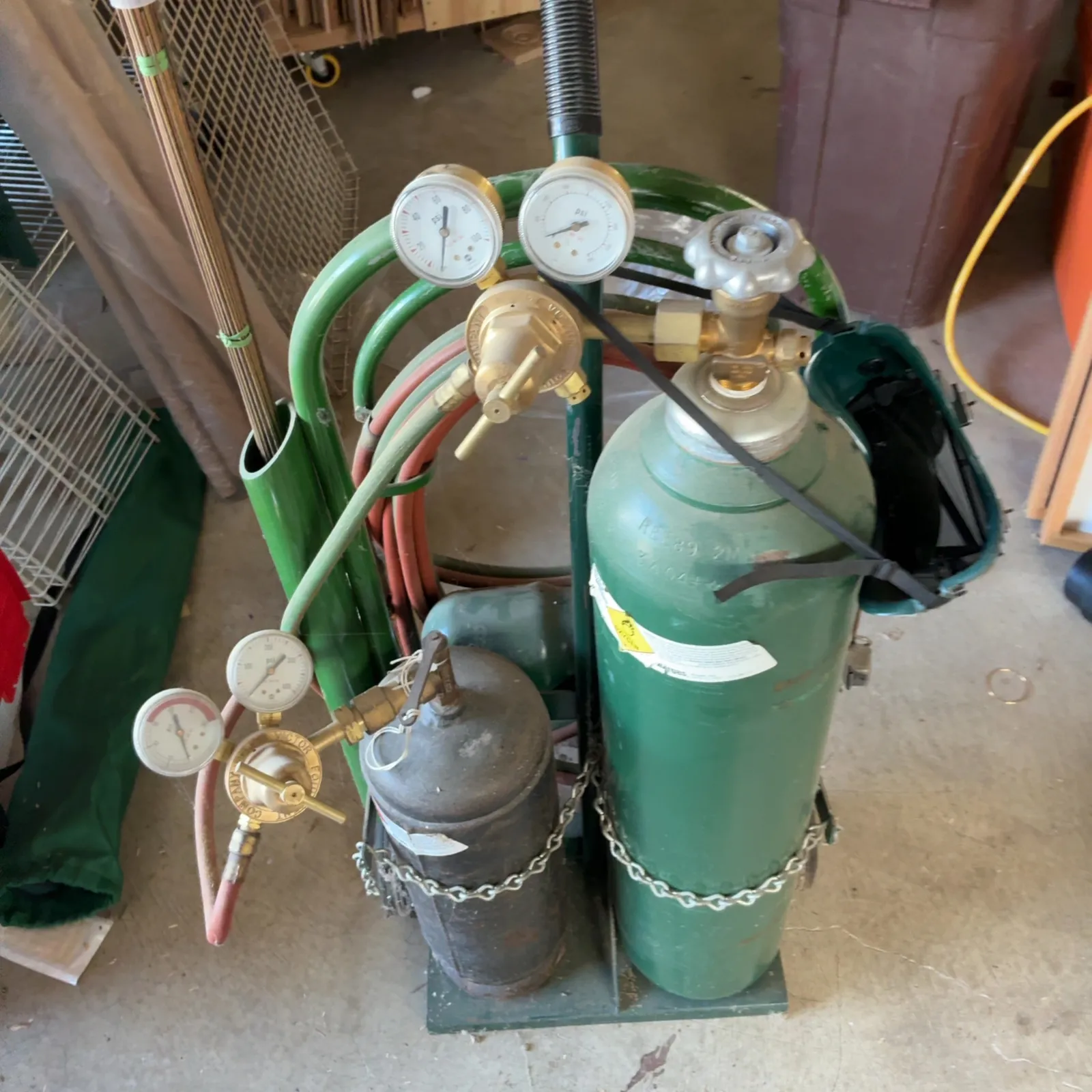 Oxy-Fuel Welding Torch Cart, Tanks and Regulators