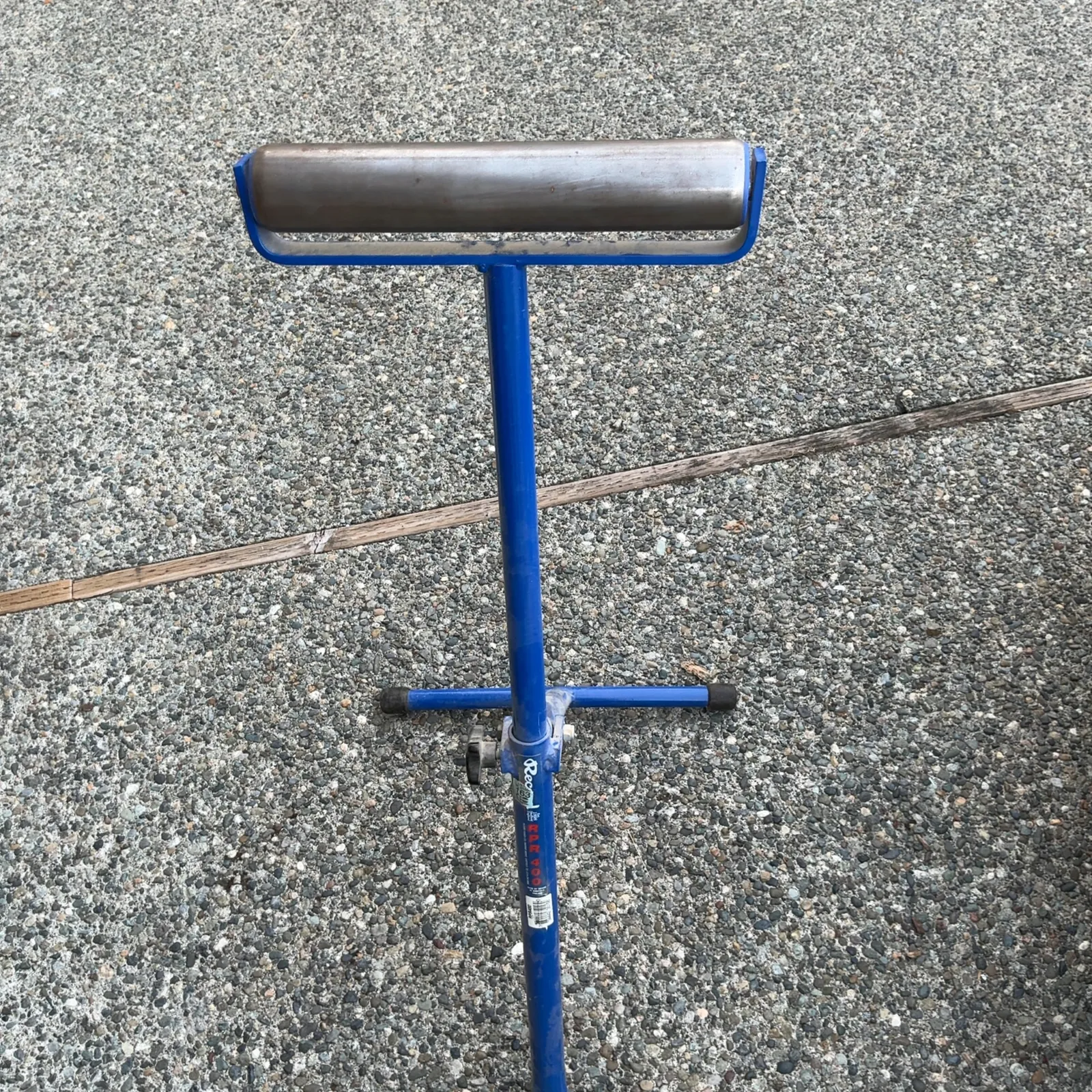 Pecol PRR 400 Adjustable Metal Roller Stand