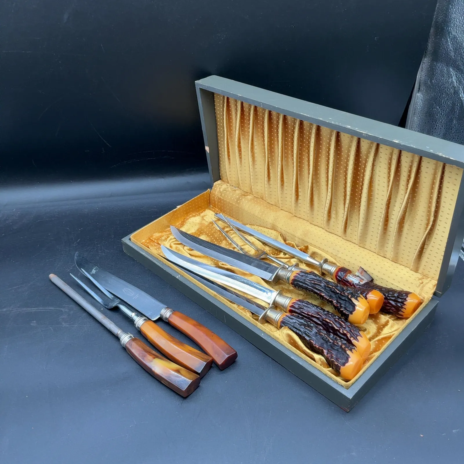 Flint Vanadium & Sheffield Vintage Carving Sets
