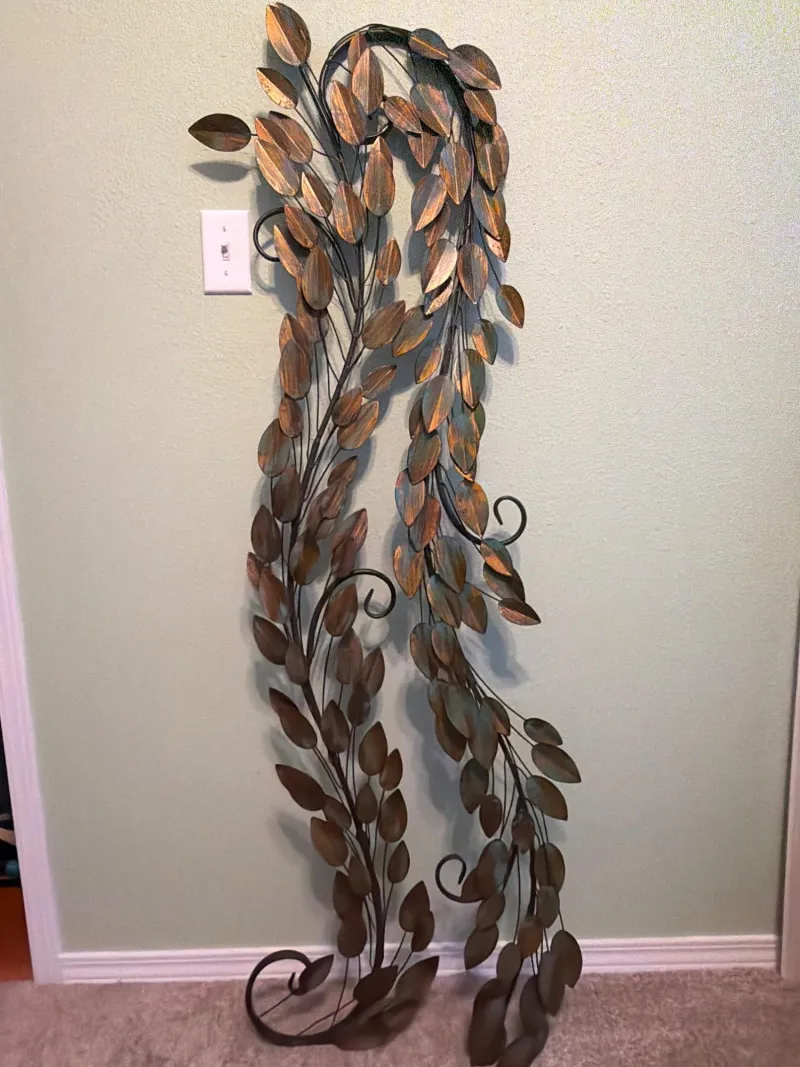 Modern Metal Leaf Wall Art 59" Large Statement Piece - Sequim Estate Auction – A Life of Adventure & Humor | Ocean Bid Auction