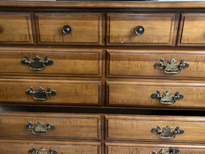 Vintage Wood Dresser 9 Drawer Rustic Traditional Bedroom Chest - Sequim Estate Auction – A Life of Adventure & Humor | Ocean Bid Auction