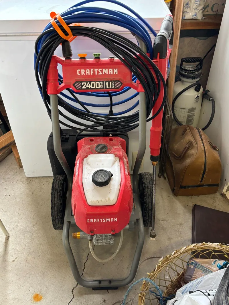 Craftsman 2400 PSI Pressure Washer 1.1 GPM Electric - Sequim Estate Auction – A Life of Adventure & Humor | Ocean Bid Auction