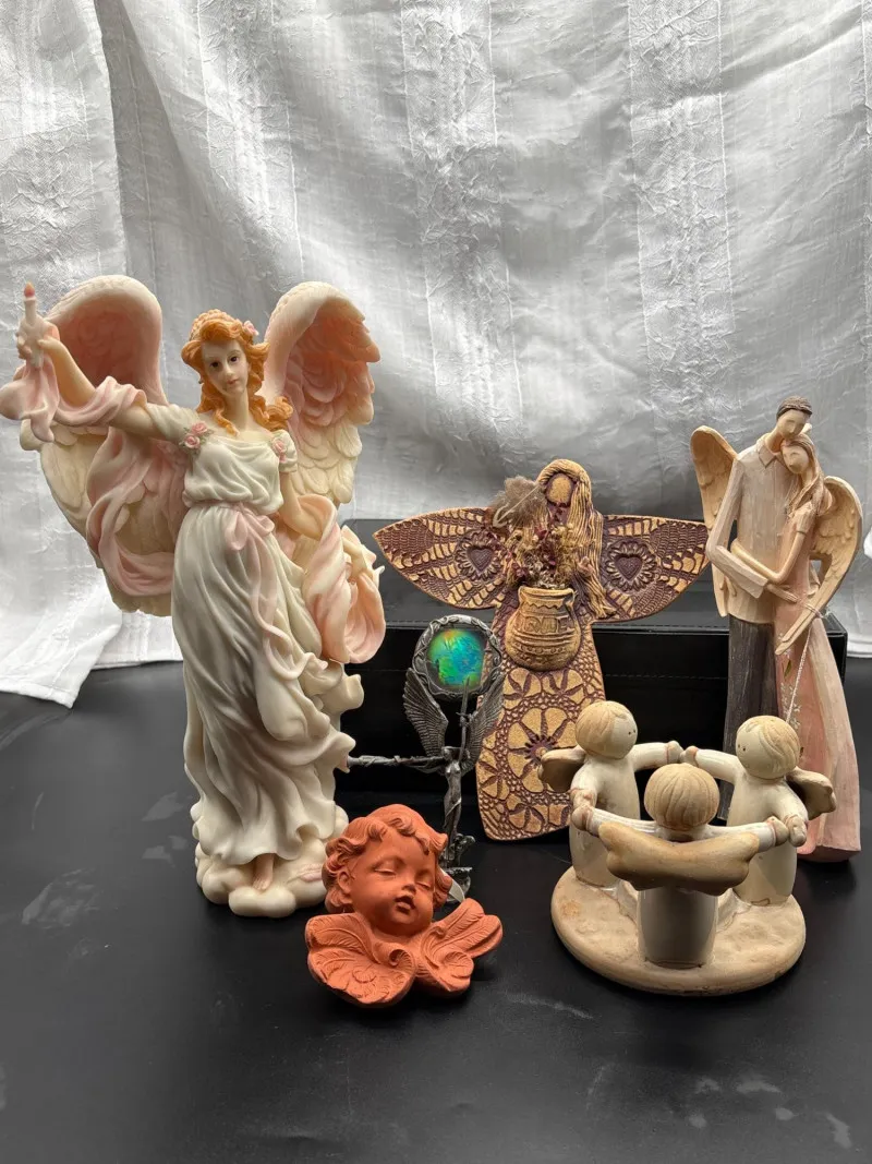 Angel Figurine Collection Cherub Decor Resin Mixed Lot - Sequim Estate Auction – A Life of Adventure & Humor | Ocean Bid Auction