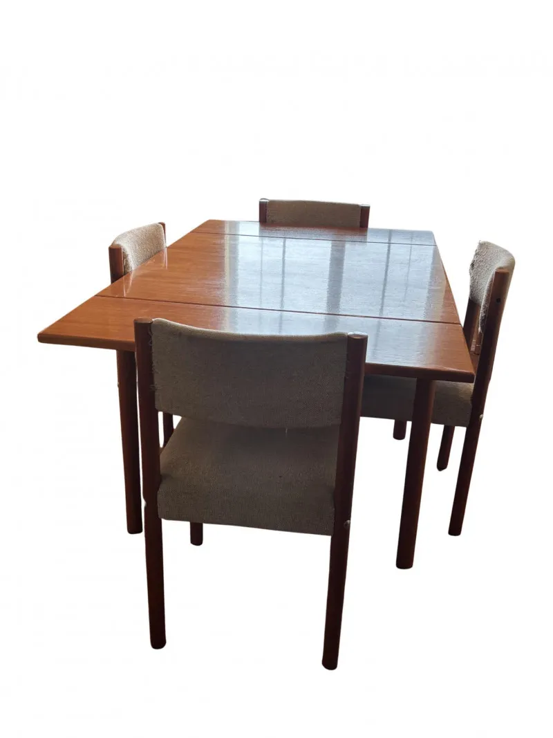 Mid Century Dining Table Set 4 Chairs Extendable Wood Retro - Sequim Estate Auction – A Life of Adventure & Humor | Ocean Bid Auction