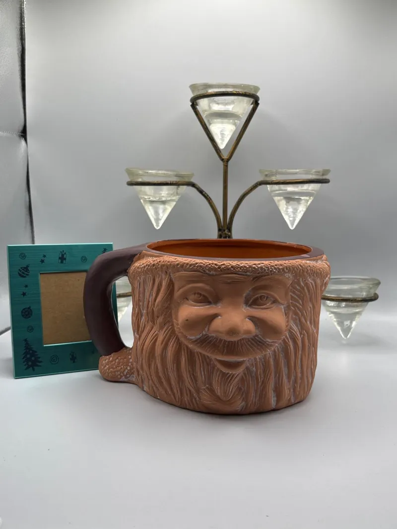 Vintage Face Mug Planter + Candle Holder & Frame - Sequim Estate Auction – A Life of Adventure & Humor | Ocean Bid Auction