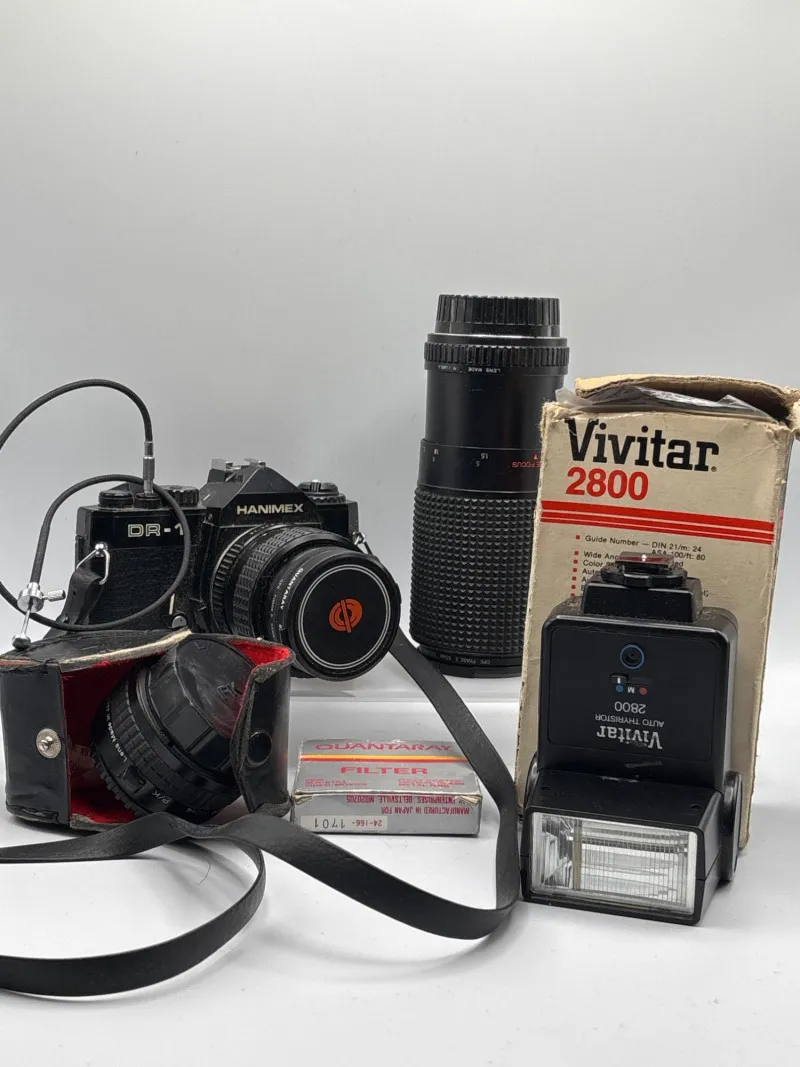 Hanimex DR-1 Camera Vivitar 2800 Flash Lens Lot Filters - Sequim Estate Auction – A Life of Adventure & Humor | Ocean Bid Auction
