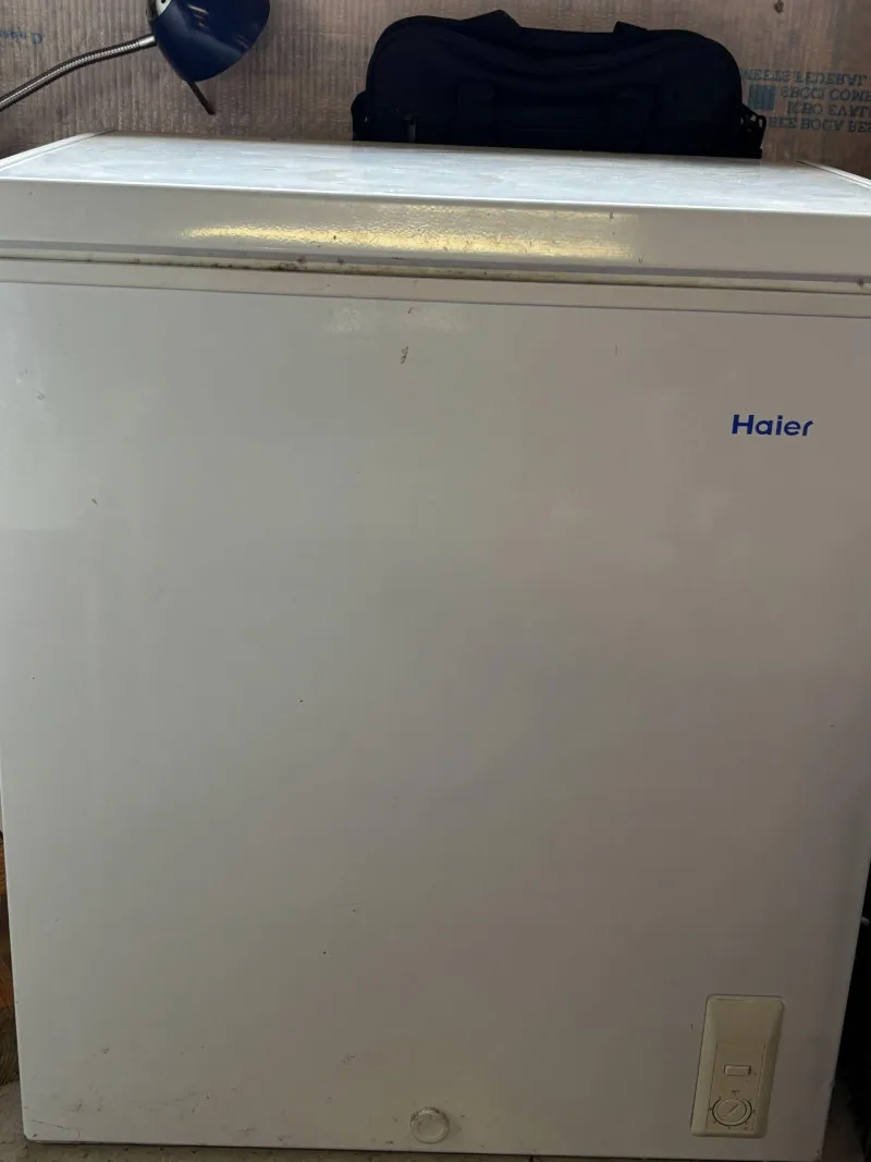 Haier Chest Freezer Compact Deep Freeze 28.5x20x34 - Sequim Estate Auction – A Life of Adventure & Humor | Ocean Bid Auction