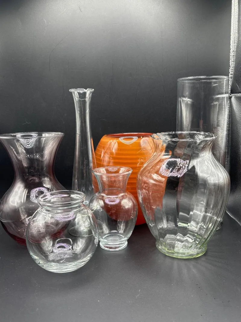 Mixed Glass Vase Lot Tall & Decorative Variety Set - Sequim Estate Auction – A Life of Adventure & Humor | Ocean Bid Auction