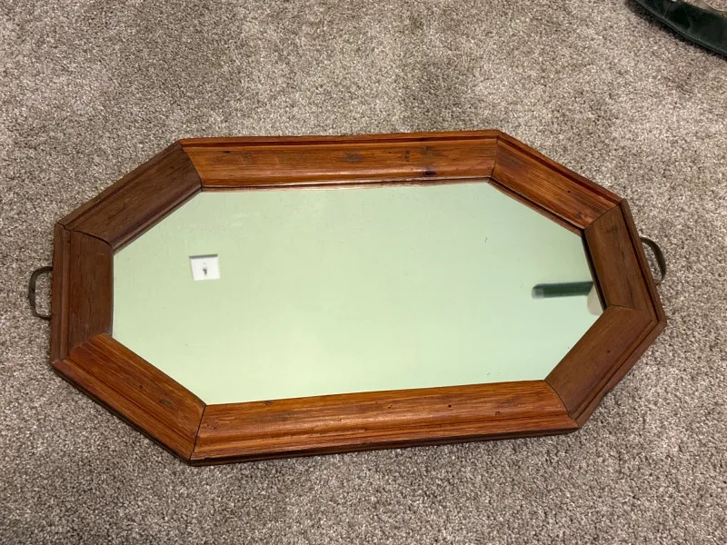 Rustic Wood Octagon Wall Mirror Farmhouse Cabin Decor - Sequim Estate Auction – A Life of Adventure & Humor | Ocean Bid Auction