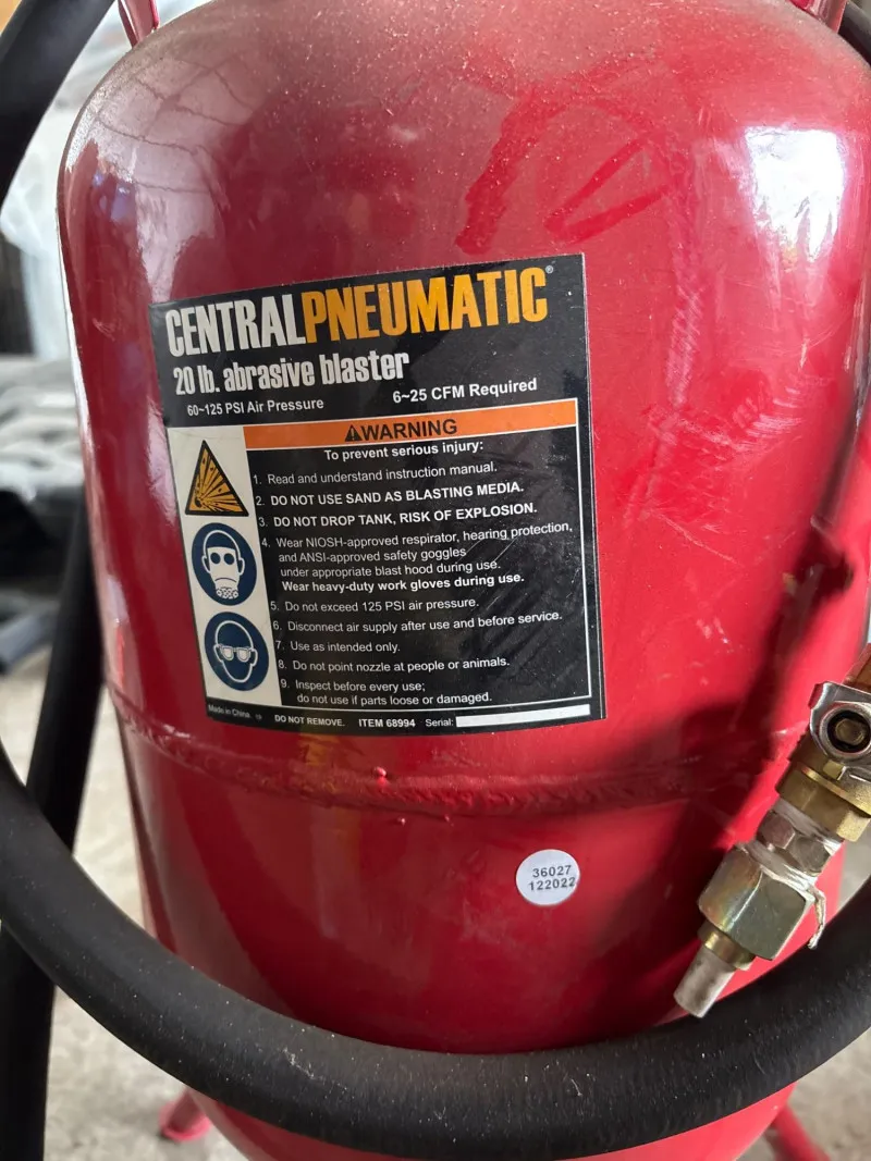 Central Pneumatic 20 lb Abrasive Blaster – Sandblaster Tank - Sequim #2: Cars, Tools & Shop Liquidation – Everything Must Go! | Ocean Bid Auction