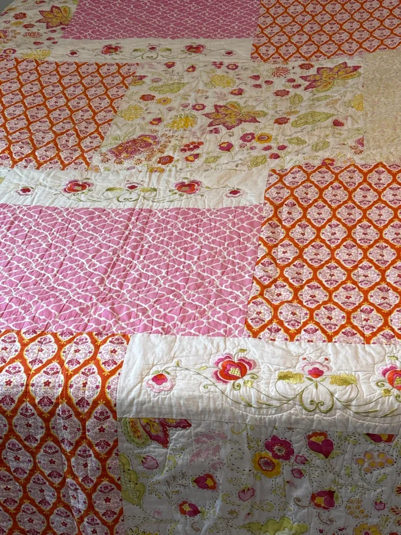 Full size quilt with square pillow cases - Designer Decor and Other Treasures | Ocean Bid Auction