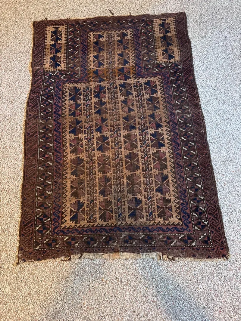 Antique/Vintage Hand-Knotted Baluch Tribal Prayer Rug - Designer Decor and Other Treasures | Ocean Bid Auction