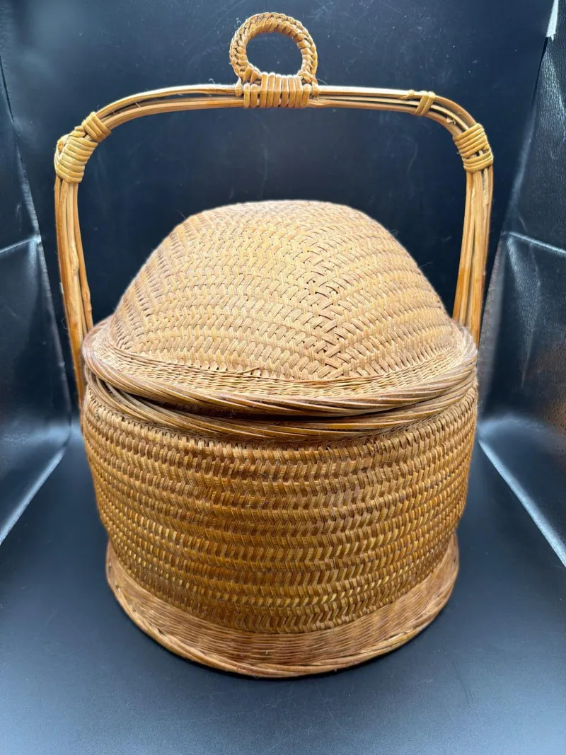 Vintage Chinese Wedding / Betrothal Basket - Single - Designer Decor and Other Treasures | Ocean Bid Auction