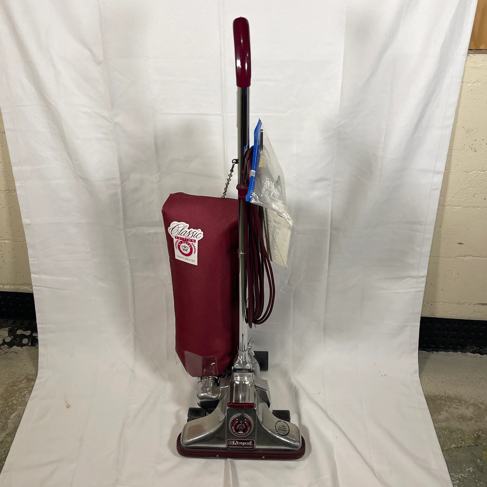 Royal Classic Edition Upright Vacuum - Sterling Silver, Stones & Seattle History Estate Auction and 0% buyers premium! | Ocean Bid Auction