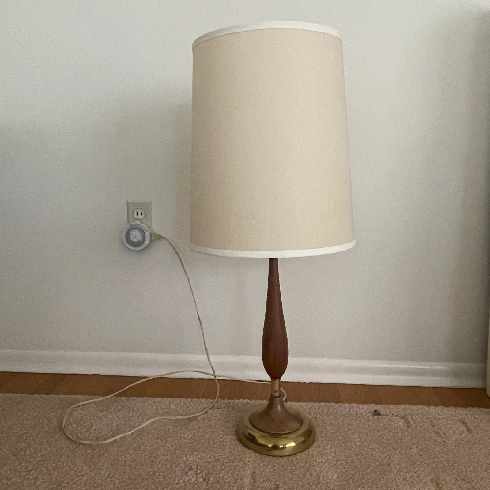 Vintage Mid-Century Teak & Brass Table Lamp – Danish Modern Style - Sterling Silver, Stones & Seattle History Estate Auction and 0% buyers premium! | Ocean Bid Auction