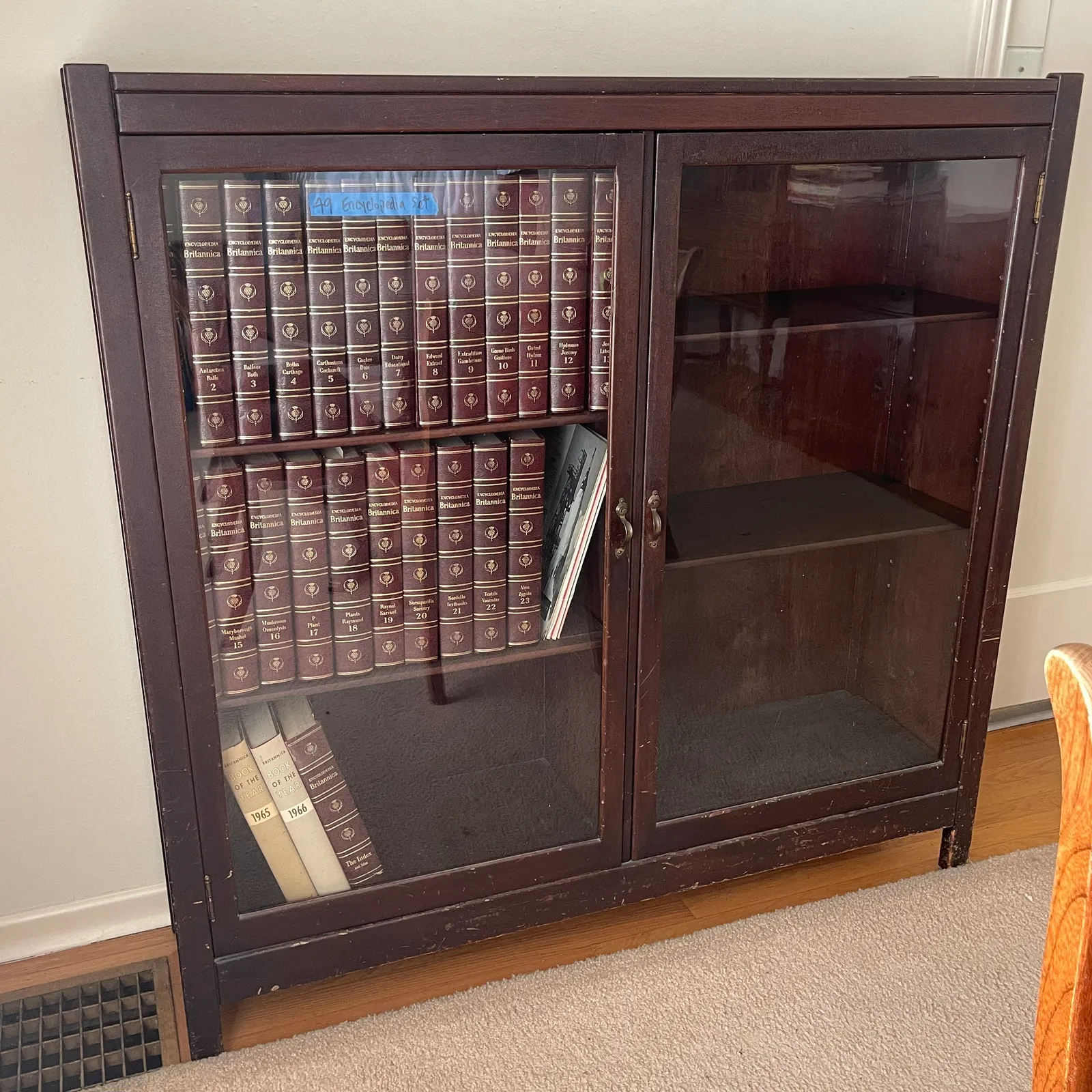 Vintage Glass Door Display Cabinet - Sterling Silver, Stones & Seattle History Estate Auction and 0% buyers premium! | Ocean Bid Auction