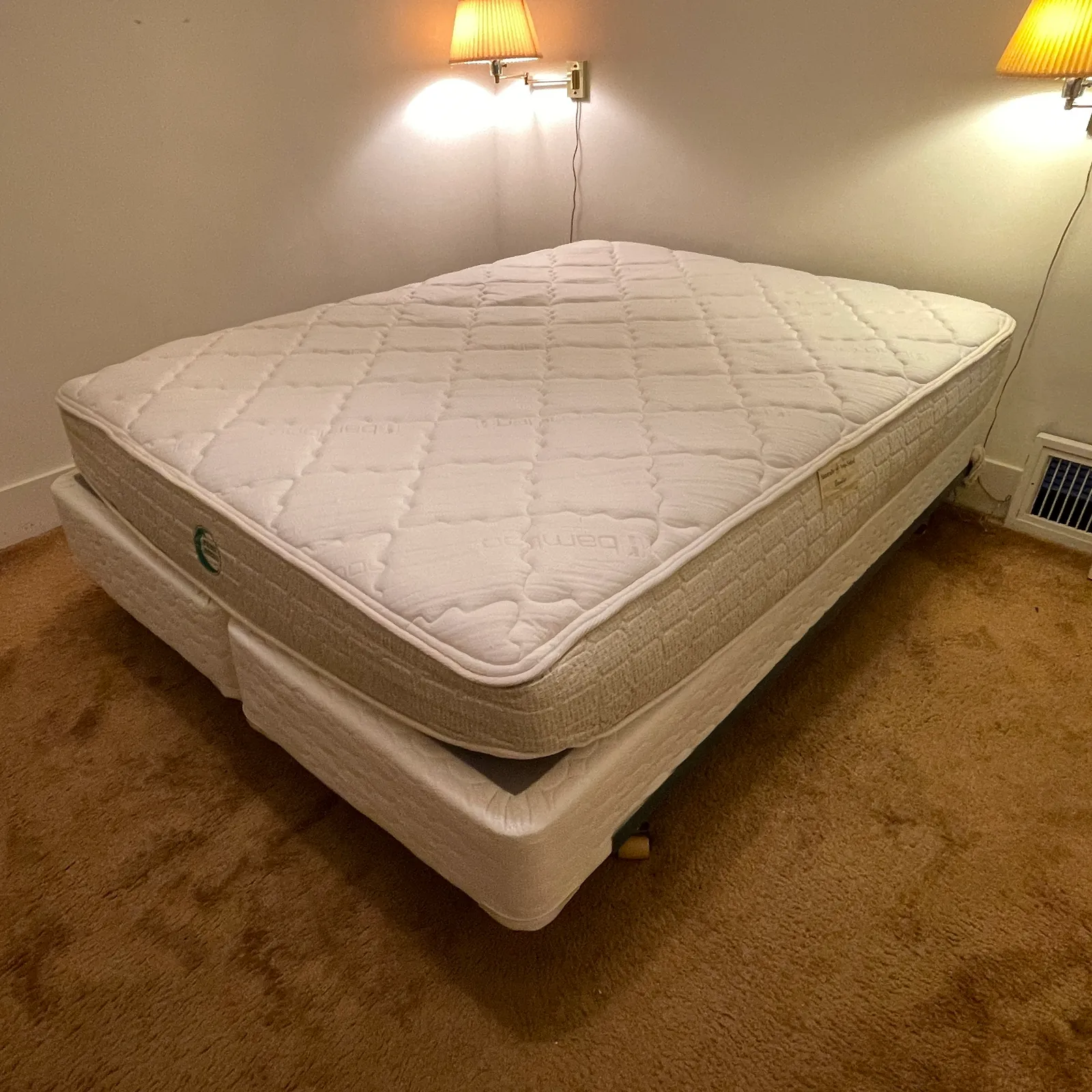 45th Street Bedding Brooklyn Full Mattress Set - Sterling Silver, Stones & Seattle History Estate Auction and 0% buyers premium! | Ocean Bid Auction
