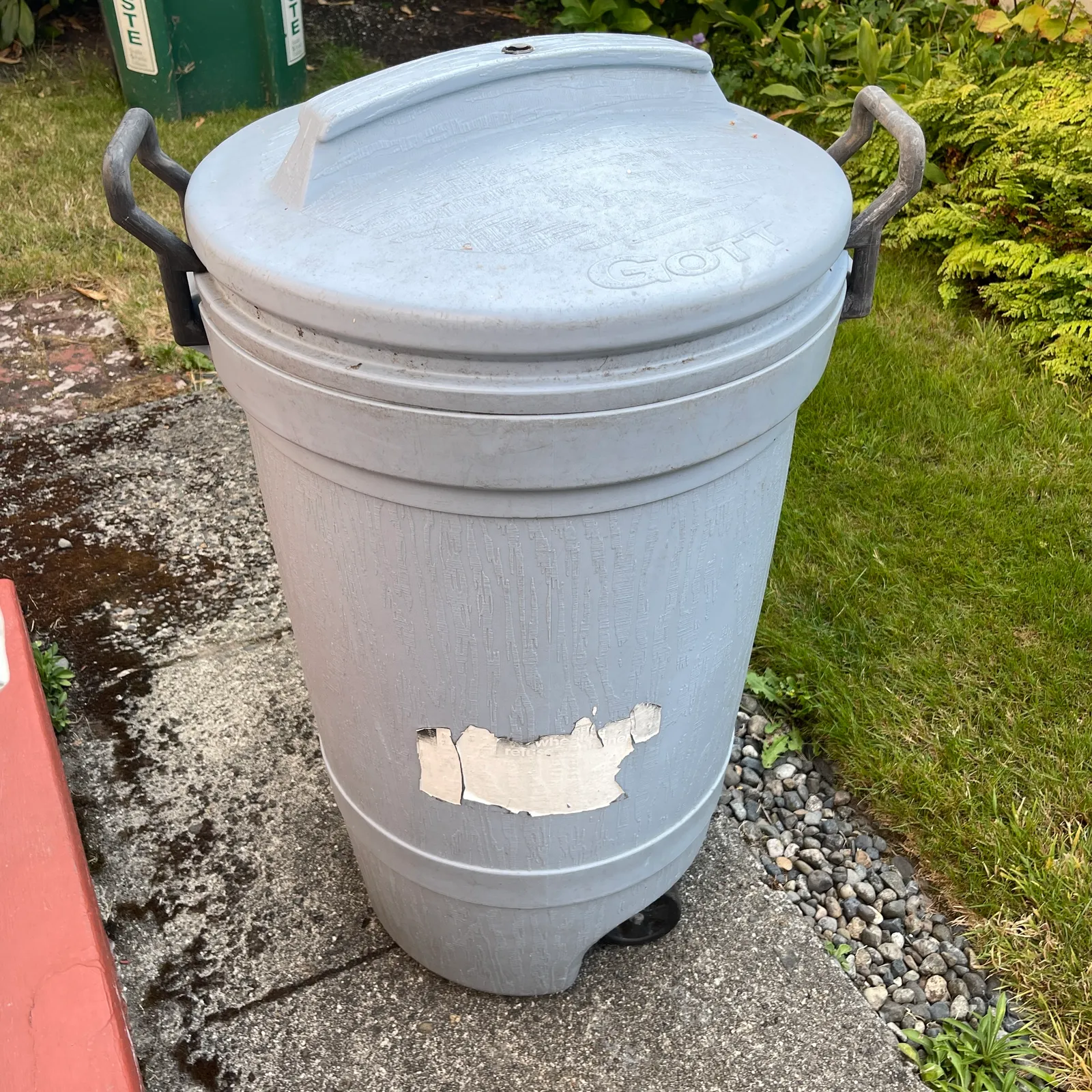 Vintage Rolling Plastic Trash Can - Sterling Silver, Stones & Seattle History Estate Auction and 0% buyers premium! | Ocean Bid Auction