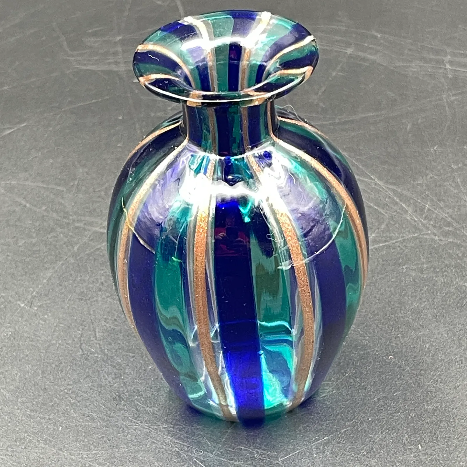 Vetri Artistici Isola Andrea Murano Art Glass Vase – Blue Green Gold - Sterling Silver, Stones & Seattle History Estate Auction and 0% buyers premium! | Ocean Bid Auction