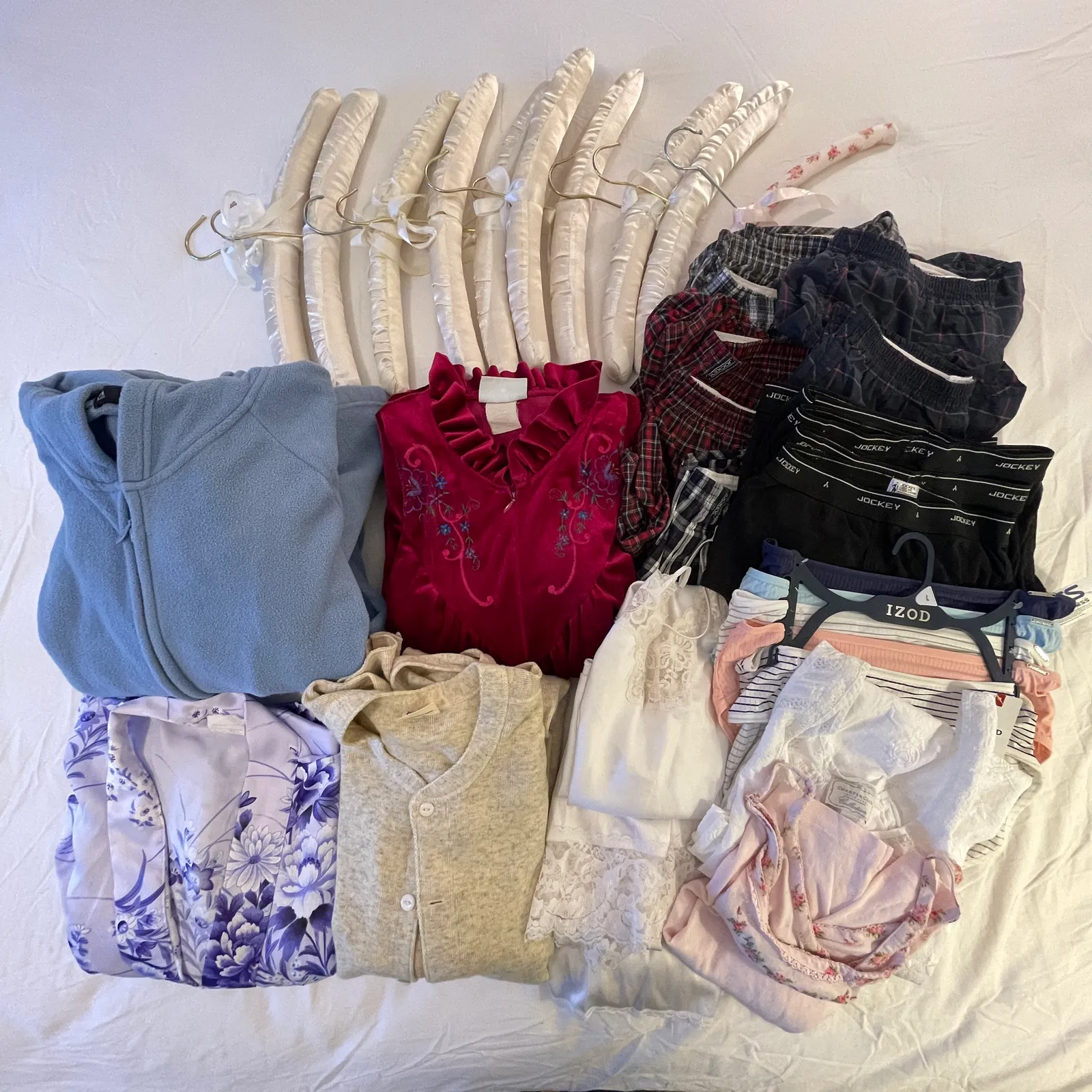 Women’s Sleepwear, Lingerie & Padded Hangers - Sterling Silver, Stones & Seattle History Estate Auction and 0% buyers premium! | Ocean Bid Auction