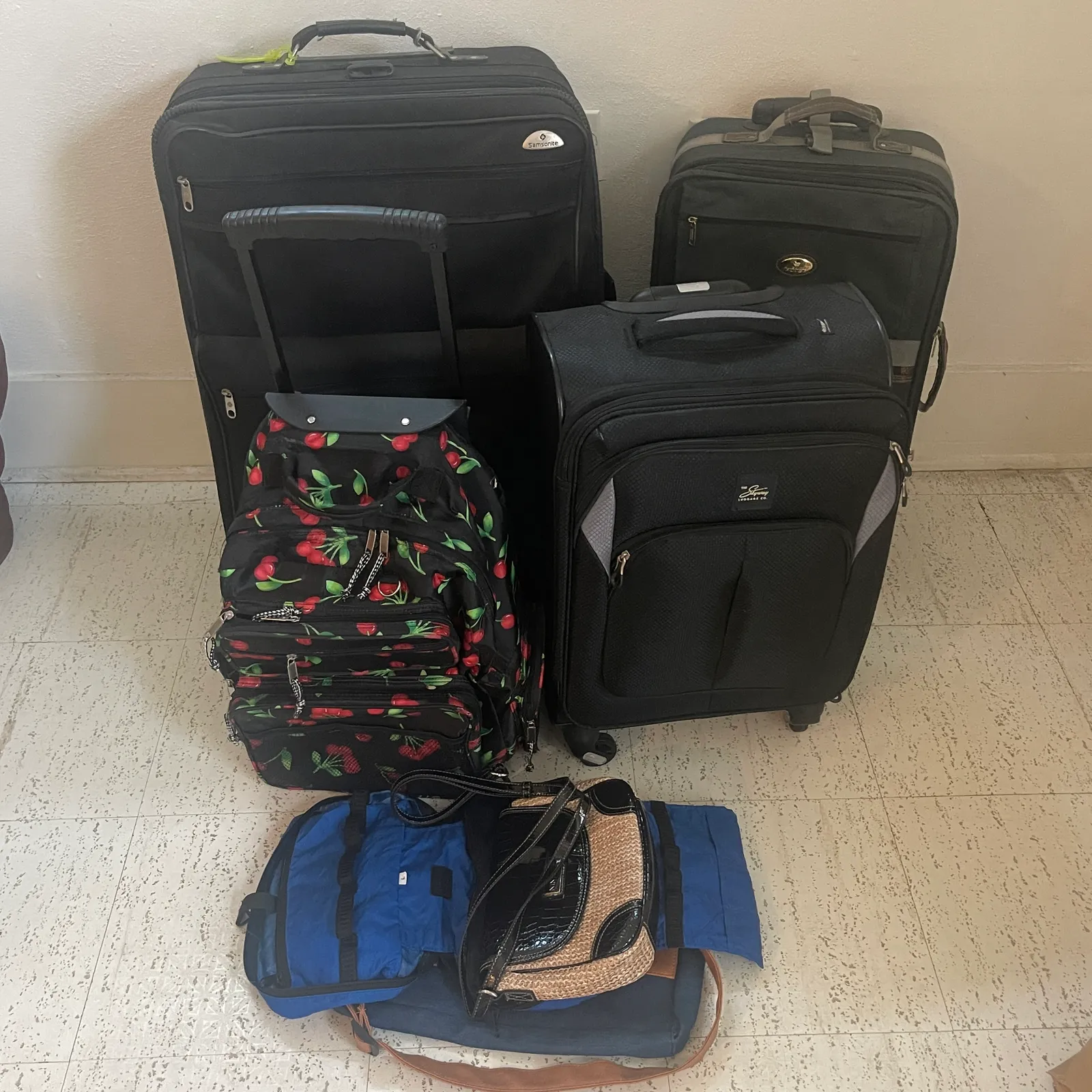 Samsonite, American Flyer & Skyway Luggage Lot - Sterling Silver, Stones & Seattle History Estate Auction and 0% buyers premium! | Ocean Bid Auction