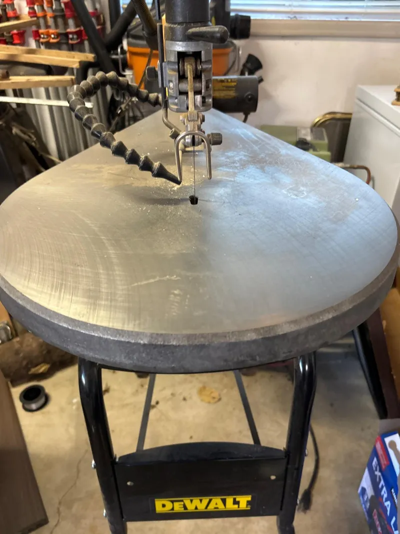 DeWalt DW788 20" Variable Speed Scroll Saw w/ Stand - Newcastle Estate Collection - STERLING SILVER, GOLD TEETH, Antiques & Collectibles | Ocean Bid Auction