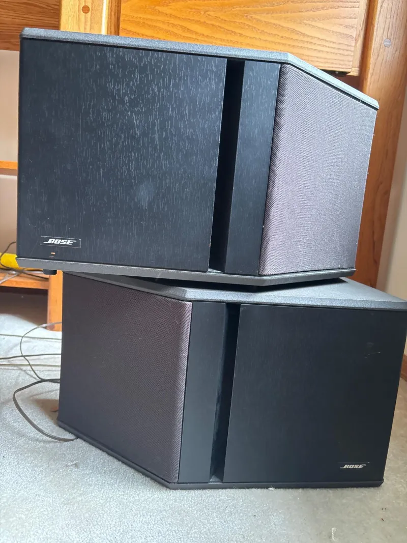 Pair of Bose 4.2 Stereo Everywhere Speakers – Tested & Working - Newcastle Estate Collection - STERLING SILVER, GOLD TEETH, Antiques & Collectibles | Ocean Bid Auction
