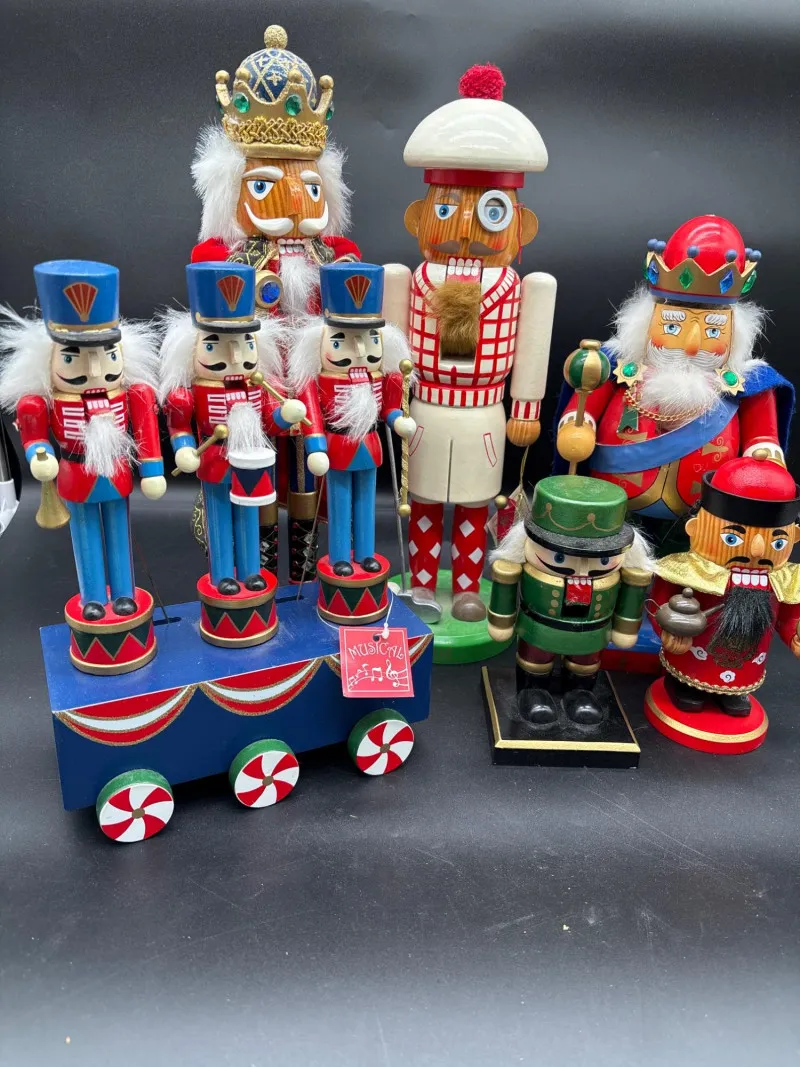 Royal Nutcracker Collection with Musical Trio & Holiday Charm lot 2 - Newcastle Estate Collection - STERLING SILVER, GOLD TEETH, Antiques & Collectibles | Ocean Bid Auction