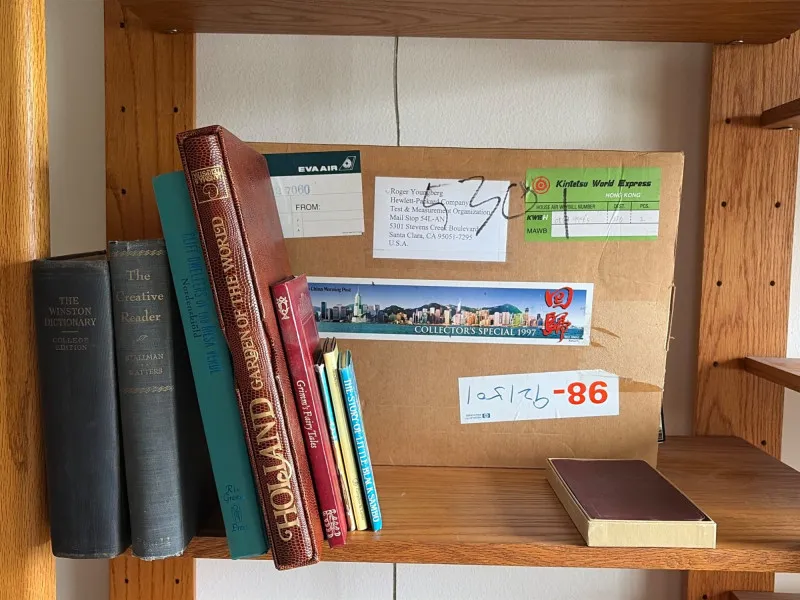 Vintage Reference Books: Winston Dictionary, Reader & Mesa Verde - Newcastle Estate Collection - STERLING SILVER, GOLD TEETH, Antiques & Collectibles | Ocean Bid Auction