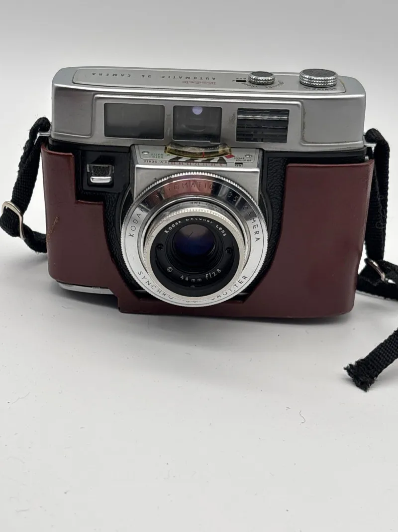 Kodak Camera Collection – Brownie, Duaflex II & Automatic 35 - Newcastle Estate Collection - STERLING SILVER, GOLD TEETH, Antiques & Collectibles | Ocean Bid Auction