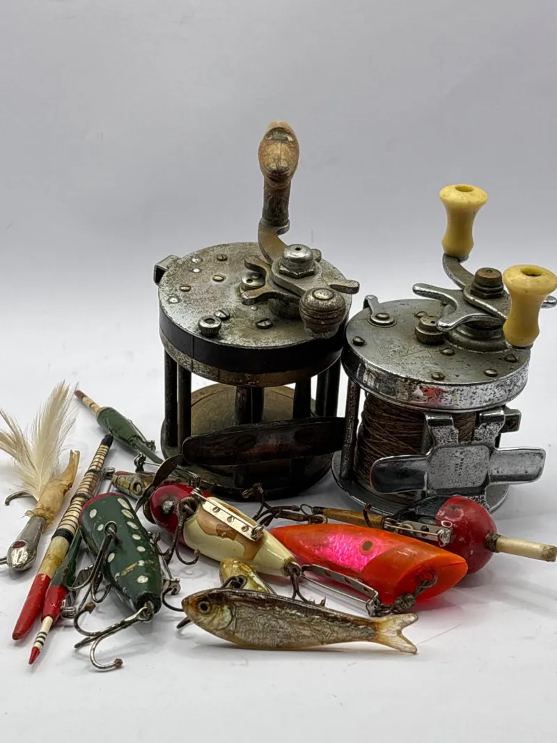 Vintage Fishing Reels & Lures Display Collection Cabin Decor - Collector’s Dream Auction – Lladro, Murano, Coastal Decor-Anacortes and Sequim pick-ups | Ocean Bid Auction