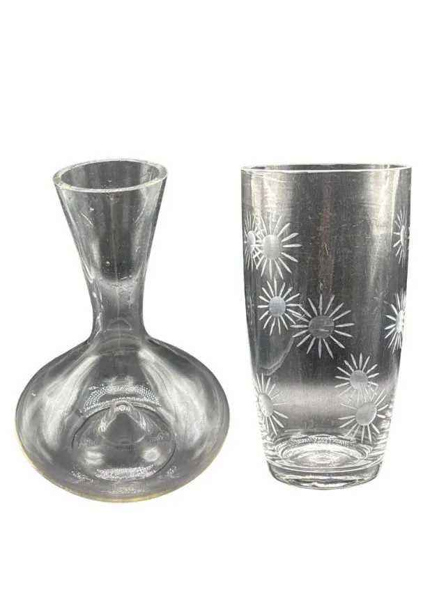 🌸 Spring Ready! Glass Decanter & Etched Vase Set - Collector’s Dream Auction – Lladro, Murano, Coastal Decor-Anacortes and Sequim pick-ups | Ocean Bid Auction