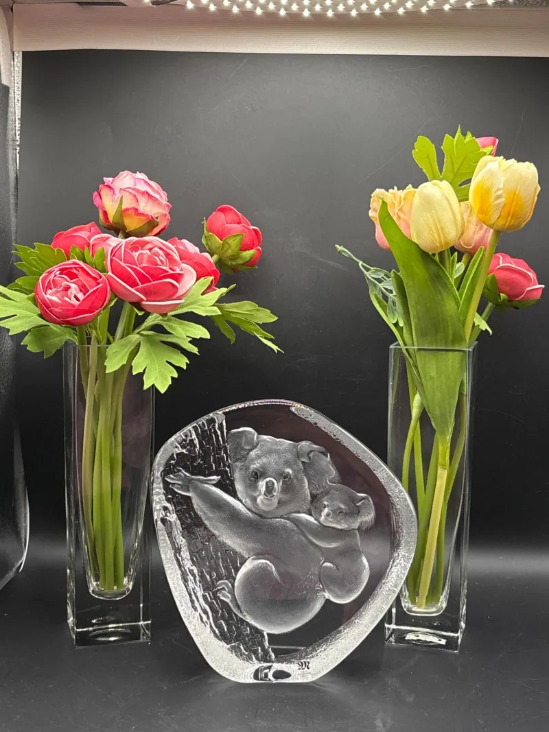Estate Sale Crystal Koala + 2 Crystal Vases Decor Lot Set - Collector’s Dream Auction – Lladro, Murano, Coastal Decor-Anacortes and Sequim pick-ups | Ocean Bid Auction