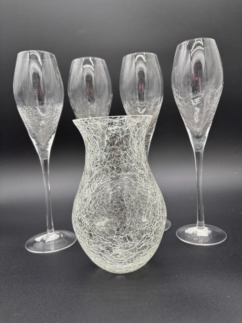 Modern Crackle Glass Vase with 4 Champagne Flutes – - Mixed Treasures Auction | Ocean Bid Auction