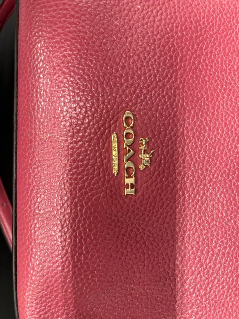 Coach Pebbled Leather Shoulder Bag – Pink with Gold Tone Hardware - Mixed Treasures Auction | Ocean Bid Auction