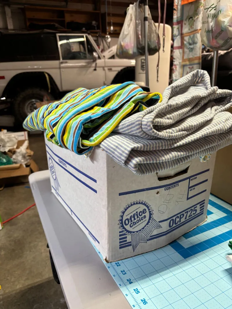 Large Tub of Knit Fabric – Assorted Styles, Colors & Prints - Mixed Treasures Auction | Ocean Bid Auction