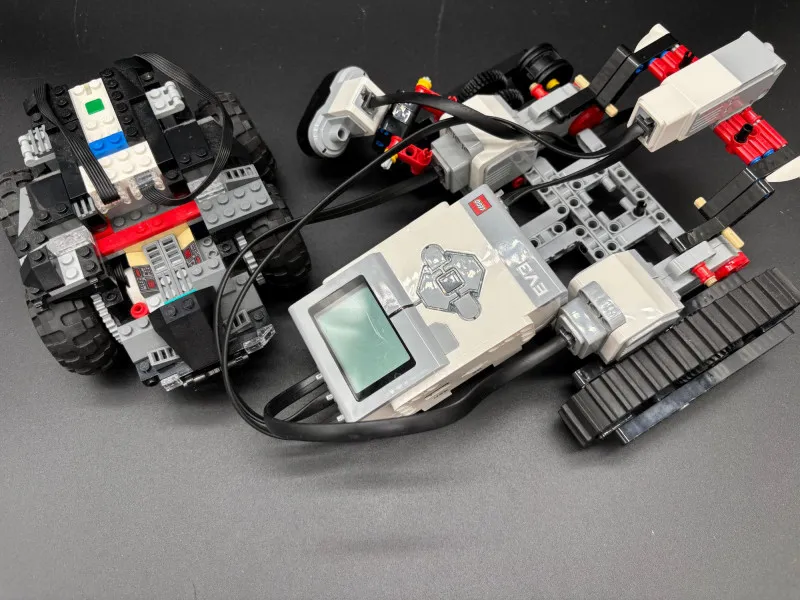 LEGO EV3 Robot & Custom Technic Vehicle – - Mixed Treasures Auction | Ocean Bid Auction