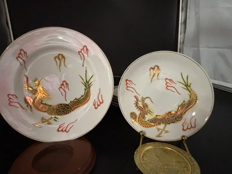 🐉✨ Vintage Asian Dragon Plate Set – 12 Pieces – Tea & Dessert Sizes ✨ - Mixed Treasures Auction | Ocean Bid Auction