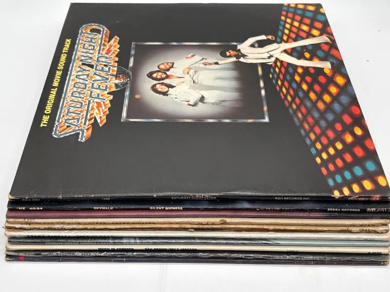 Frank Sinatra, Saturday Night Fever & Mixed Vinyl LP Record Lot - Anacortes Estate Auction – Sterling Silver, Jewelry & Incredible Finds | Ocean Bid Auction