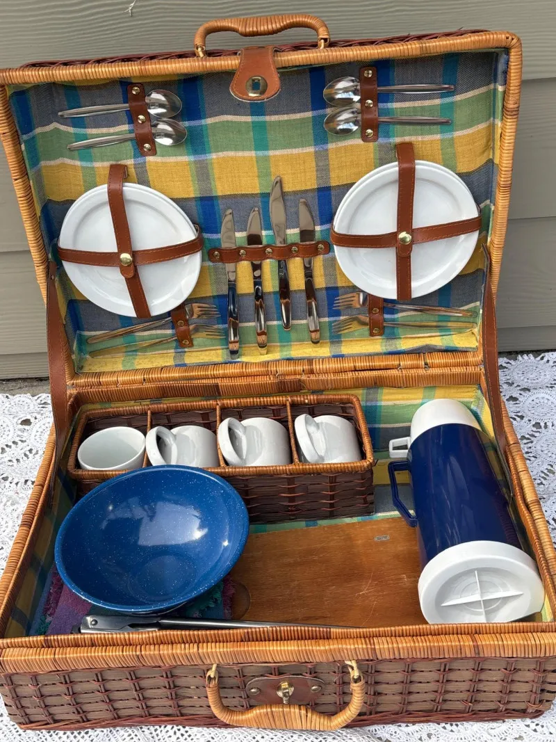 Vintage Wicker Picnic Basket Set Loaded with Dining & Serving Gear - Anacortes Estate Auction – Sterling Silver, Jewelry & Incredible Finds | Ocean Bid Auction