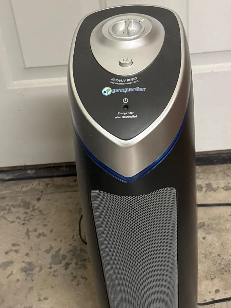 GermGuardian UV Air Purifier 2 of 2 - Anacortes Estate Auction – Sterling Silver, Jewelry & Incredible Finds | Ocean Bid Auction