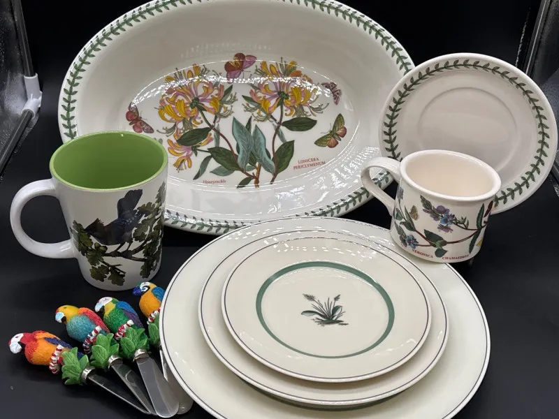 Portmeirion Botanic Garden Dinnerware & Parrot Spreader Set - Anacortes Estate Auction – Sterling Silver, Jewelry & Incredible Finds | Ocean Bid Auction