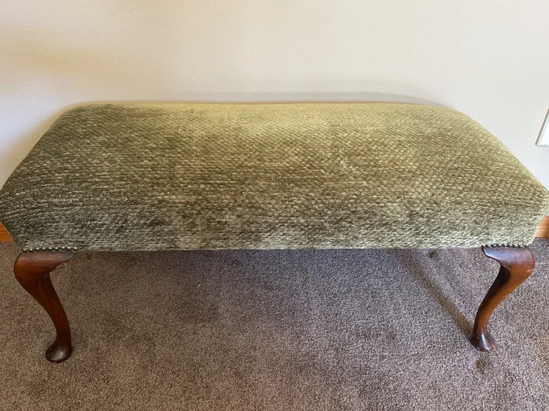 Vintage Upholstered Bench w/ Queen Anne Legs & Olive Green Fabric - Anacortes Estate Auction – Sterling Silver, Jewelry & Incredible Finds | Ocean Bid Auction