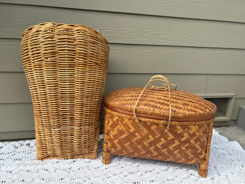 Vintage Woven Pack Basket & Picnic Basket Rustic Cabin Farmhouse Set - Anacortes Estate Auction – Sterling Silver, Jewelry & Incredible Finds | Ocean Bid Auction