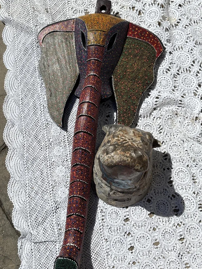 Hand-Painted Elephant Wall Art & Hippo Sculpture Decor Lot - Anacortes Estate Auction – Sterling Silver, Jewelry & Incredible Finds | Ocean Bid Auction