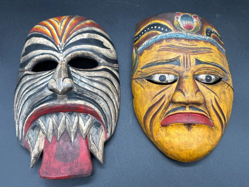 Pair of Hand-Carved Tribal Style Wall Masks - Anacortes Estate Auction – Sterling Silver, Jewelry & Incredible Finds | Ocean Bid Auction